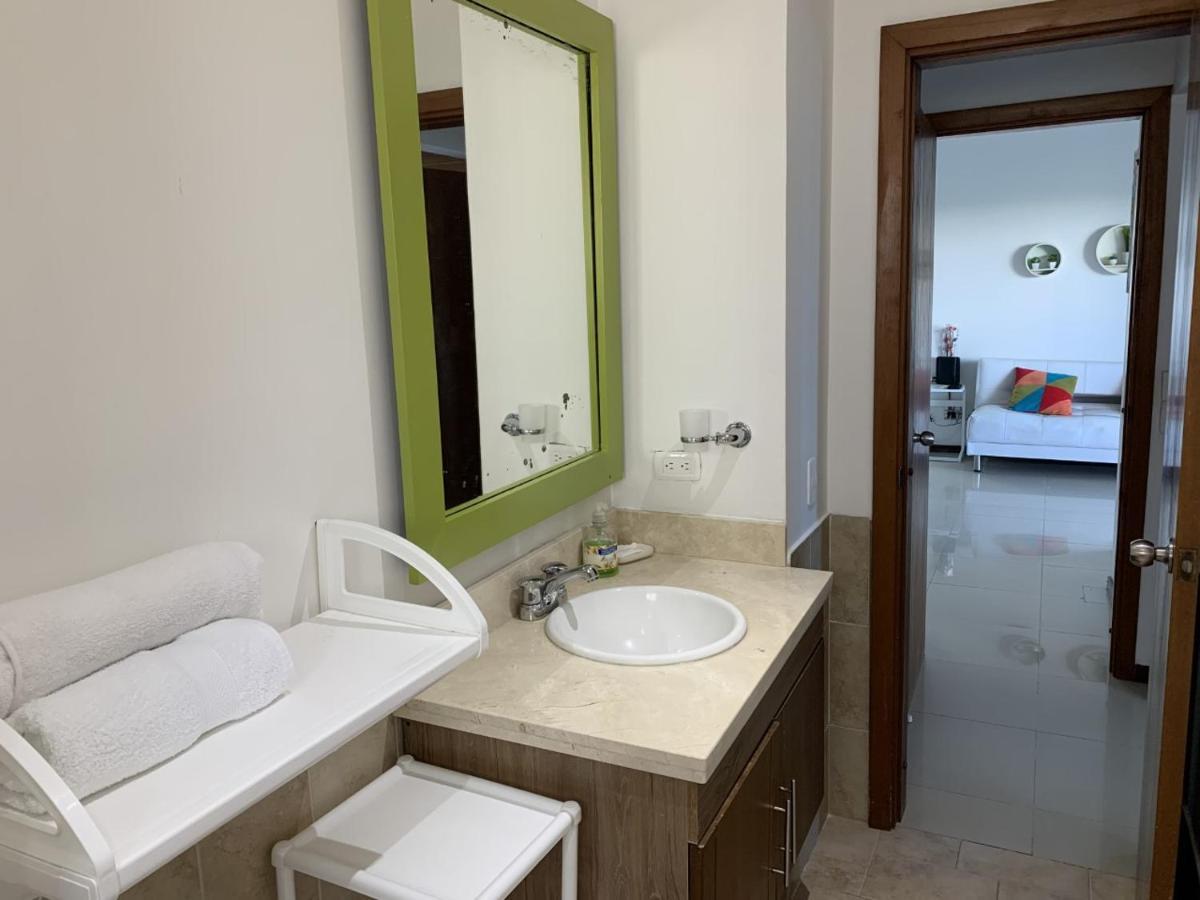 Apartamento Mirador Del Laguito Cartagena المظهر الخارجي الصورة
